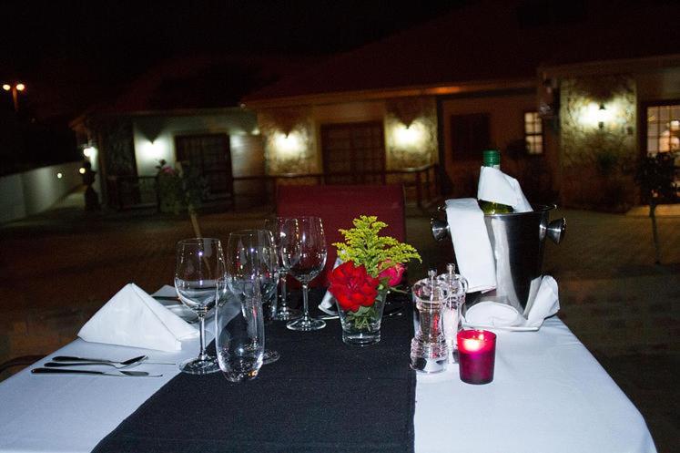 Classique Grace Boutique Hotel Sandton Kültér fotó